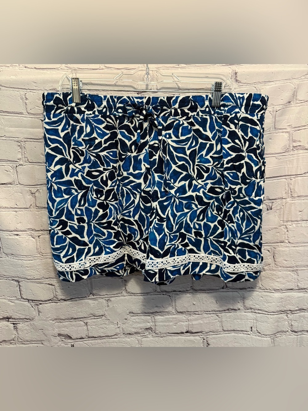 Robert Louis Blue and White Floral Print Skort